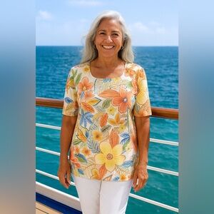 Alfred Dunner Tropical Top Size Small